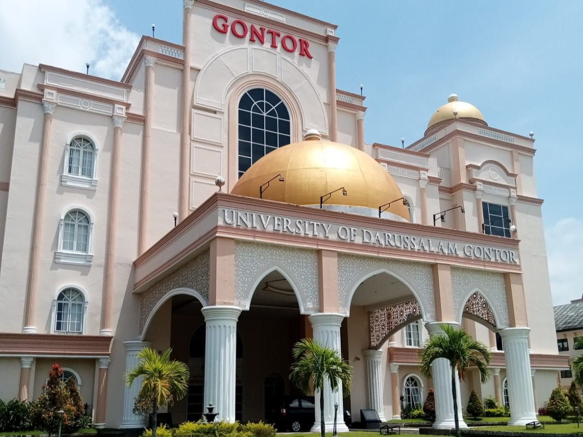 Apa Perbedaan Pondok Modern Darussalam Gontor dan UNIDA Gontor?