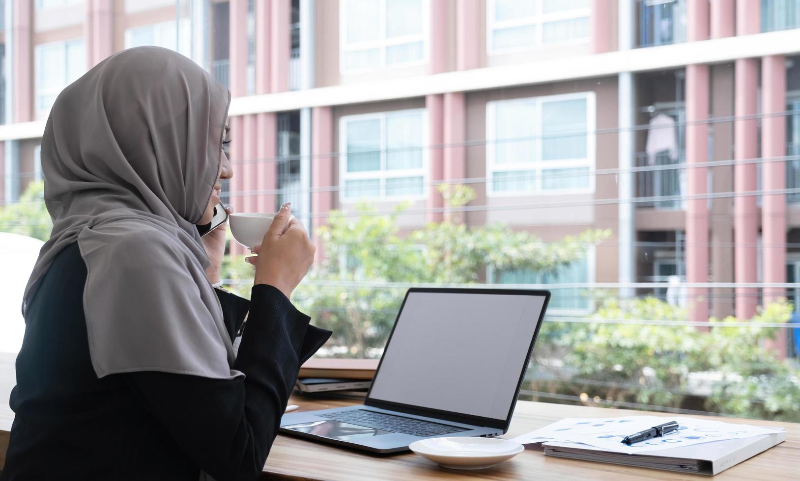 Tips Membuat Abstrak Skripsi yang Singkat dan Jelas